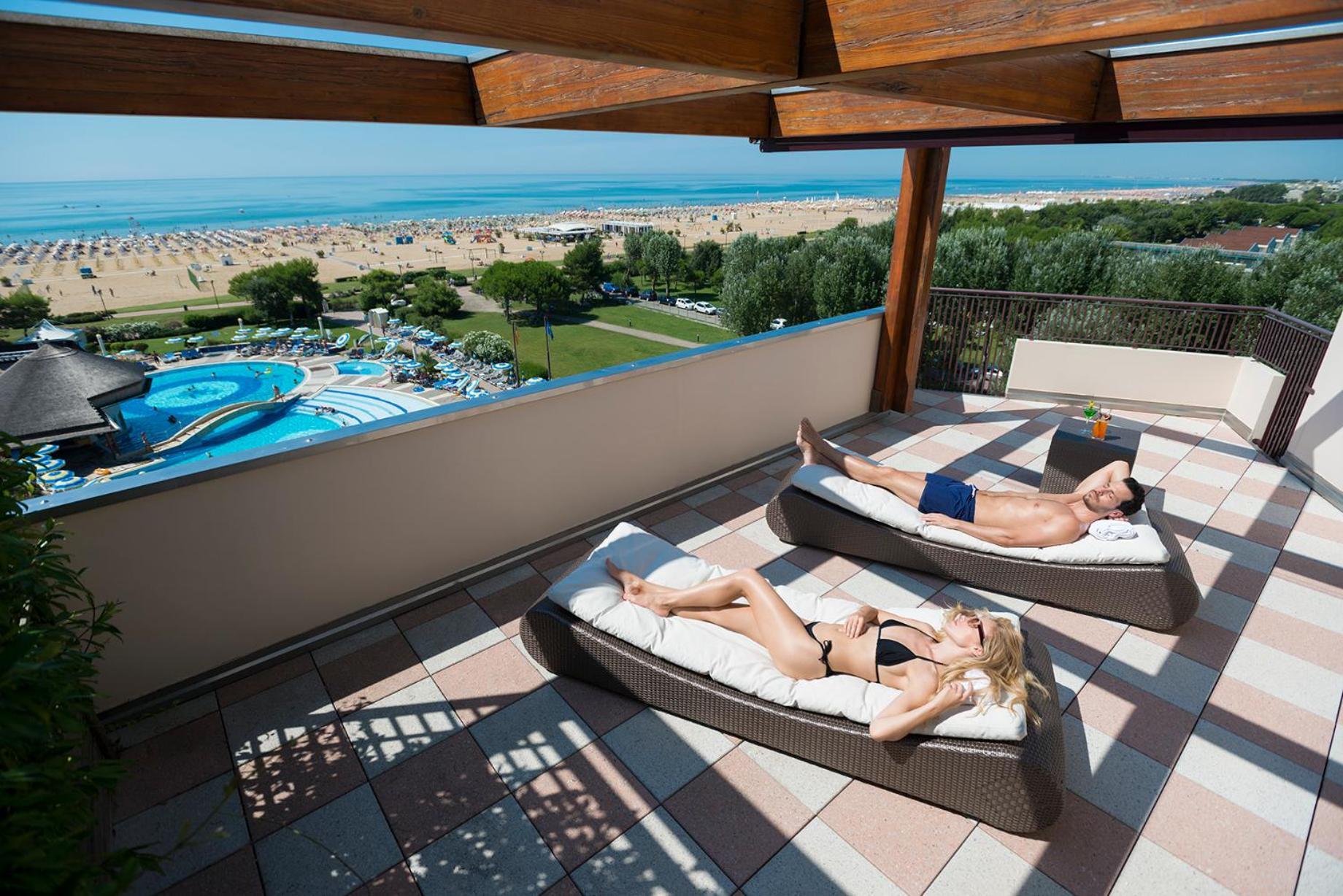 ซาวอย บีช โฮเต็ล แอนด เทอร์มอล สปา Hotel บิบิโอเน ภายนอก รูปภาพ Sunny Beach
